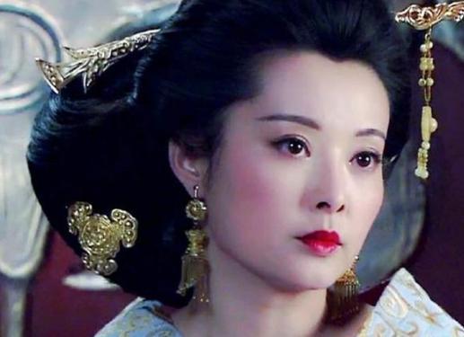 汉成帝娶许氏为皇后，为什么最后又毒杀她？