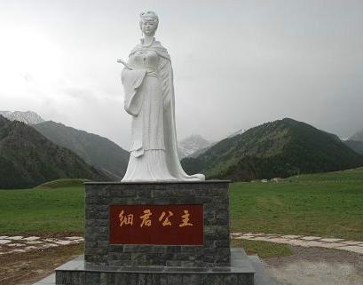 江都王刘建之女 西汉宗室<a href=https://www.lishiji.cn/lishi/9408/ target=_blank class=infotextkey>乌孙公主</a>简介