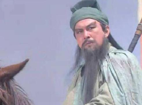 汉中之战曹操为什么要主动放弃汉中？明明兵力远超刘备