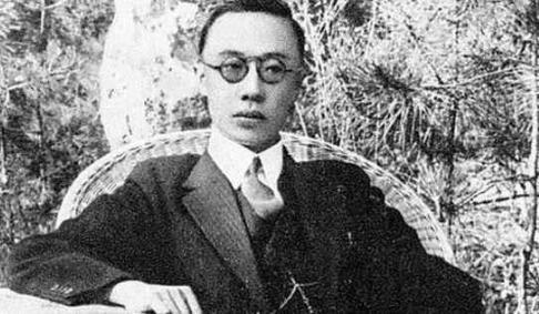 载沣荣华富贵不要，为什么只愿住在一间小房子里？