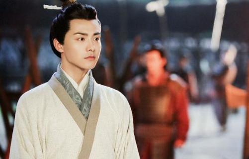 曹操为什么要将三个女儿都嫁给汉献帝？难道只是想成为外戚？