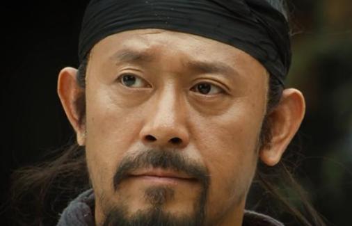 曹操礼贤下士,为何关羽不吃这套执意跟随刘备? 曹操礼贤下士,为何关羽不吃这套执意跟随刘备?