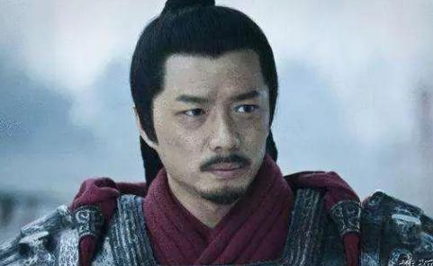 韩信手握重剑，他为什么不杀那个羞辱他的少年？