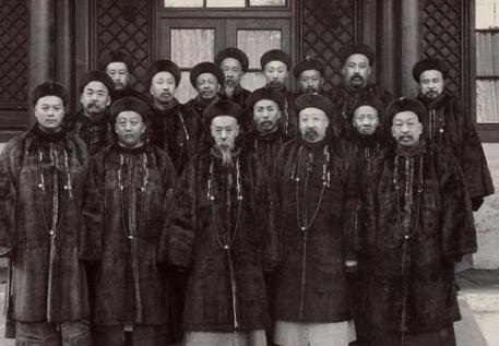 为何在慈禧死后的短短四年间 清朝就迅速走向灭亡呢 为何在慈禧死后的短短四年间 清朝就迅速走向灭亡呢