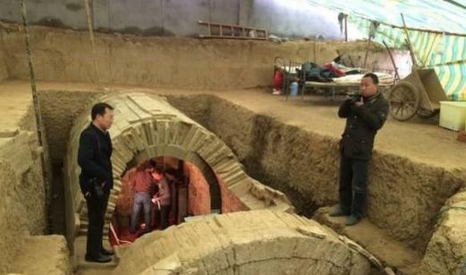 刘备为什么携民渡江?曹操差点死在刘备手里! 刘备为什么携民渡江?曹操差点死在刘备手里!