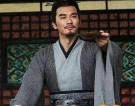 汉献帝得知刘备称帝之后为何会大笑呢 真相却是这样的 汉献帝得知刘备称帝之后为何会大笑呢 真相却是这样的