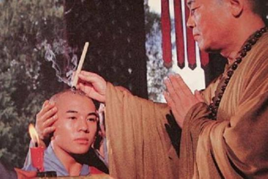 朱元璋想封他做高官,此人最后做了和尚才逃过一劫 朱元璋想封他做高官,此人最后做了和尚才逃过一劫