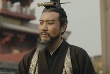 杨修之死的真实原因是什么?历史上曹操想传位的人是谁? 杨修之死的真实原因是什么?历史上曹操想传位的人是谁?