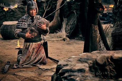 长坂坡一战刘备虽然救回了自己的儿子,却抛弃了自己的两个女儿 长坂坡一战刘备虽然救回了自己的儿子,却抛弃了自己的两个女儿