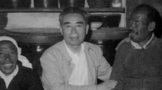 陈永贵葬礼，为什么华国锋乔装前去？