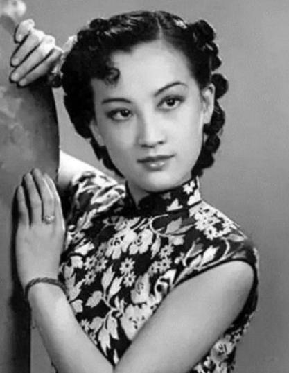 她是民国时期曾风靡歌坛的绝代佳人,生下孩子却没人要 她是民国时期曾风靡歌坛的绝代佳人,生下孩子却没人要