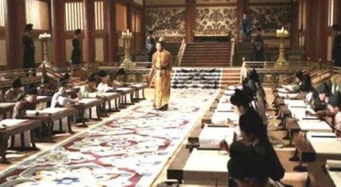 皇帝要求比武争取谁做状元! 皇帝要求<a href=https://www.lishiji.cn/lishi/11884/ target=_blank class=infotextkey>比武</a>争取谁做<a href=https://www.lishiji.cn/lishi/4728/ target=_blank class=infotextkey>状元</a>!