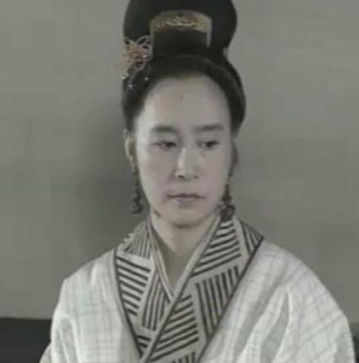 武姜:申国国君之女,郑武公的夫人 武姜:申国国君之女,郑武公的夫人