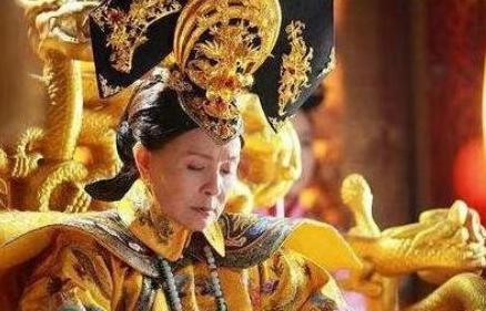 慈禧太后睡觉都做什么事情 竟然会害苦太监呢