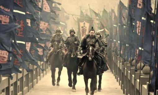 用12头牛劝退秦军的郑国商人！弦高是怎么做到的？