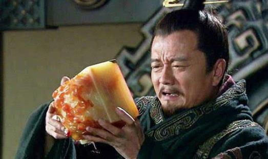 项羽亲手给部下端饭，为什么人才都跑到刘邦那里呢？