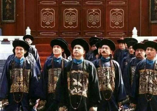 雍正在位期间为什么能政治清明?提拔一个大臣他监视了三年! 雍正在位期间为什么能政治清明?提拔一个大臣他监视了三年!