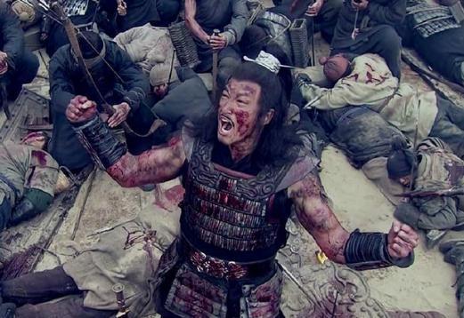 刘邦为什么能打败项羽一统天下？毛主席用8个字概括了他最大的优点！