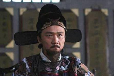 海瑞是个怎么样的人？海瑞遭人排挤为何还能升官？