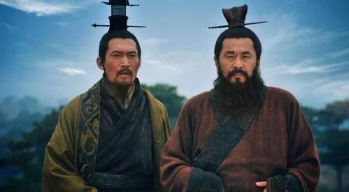 曹操为什么一定要杀孔融？只因他“嘴贱”吗