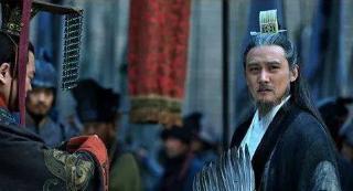 诸葛亮究竟是忠臣还是权臣?诸葛亮凭什么名垂千古? 诸葛亮究竟是忠臣还是权臣?诸葛亮凭什么名垂千古?