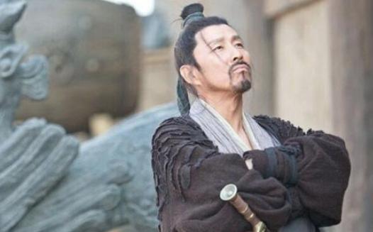 <a href=https://www.lishiji.cn/lishi/183/ target=_blank class=infotextkey>项羽</a>亲手给部下端饭，为什么<a href=https://www.lishiji.cn/lishi/9936/ target=_blank class=infotextkey>人才</a>都跑到刘邦那里呢？