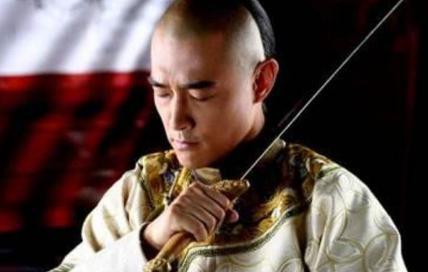 常言都说升官很难 此人却因为老爹的名字被皇帝连升三级