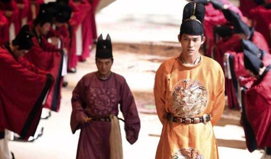 东汉最悲情的皇帝，创建了王朝却毁掉江山