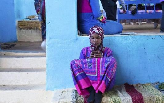 努比亚人有着怎样的生活习惯？为什么他们要将房子涂成蓝色