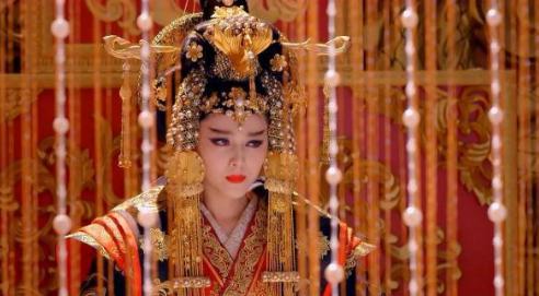 孩子犯错，唐高宗李治让其父亲带回家教育，父亲回去之后做了什么？