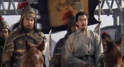 “郭嘉不死，卧龙不出”前面是什么？郭嘉之前还有一个人！