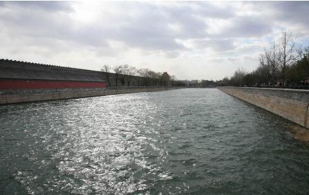 古代故宫里面为什么没有种树 难道皇帝不给种树吗 古代故宫里面为什么没有种树 难道皇帝不给种树吗