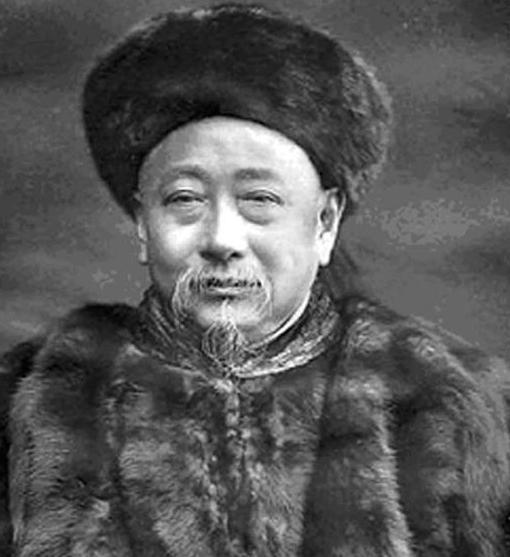 晚清第一个使用电话的人是谁？他说了什么