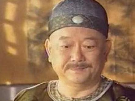 嘉庆皇帝为什么会在杀了和珅之后又后悔了呢 因为他是不可多得的人才