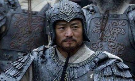 曹操为什么看不起孙策？原因是什么