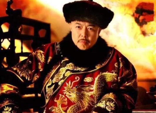 乾隆的一滴汗水滴在书上没想到却因此让一场危机推迟四十年发生，震惊！