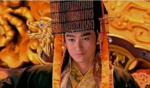 陈霸先为什么把皇位传给了自己侄儿却不传给儿子？
