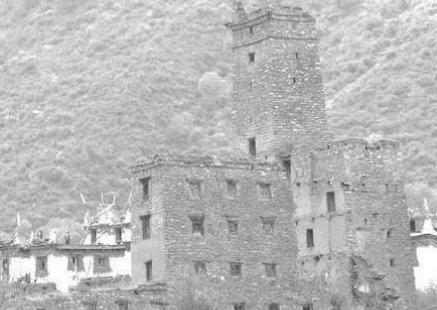 鄂尔泰：深受雍正信任，年羹尧也对其拉拢