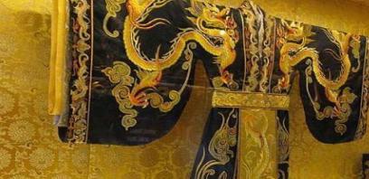 为什么从秦始皇之后的龙袍会变成黄色 最后是怎么演变下去的 为什么从秦始皇之后的龙袍会变成黄色 最后是怎么演变下去的