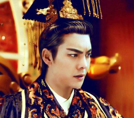 日本的帝王之道与中国有何不同?二者之间有什么联系吗 日本的帝王之道与中国有何不同?二者之间有什么联系吗