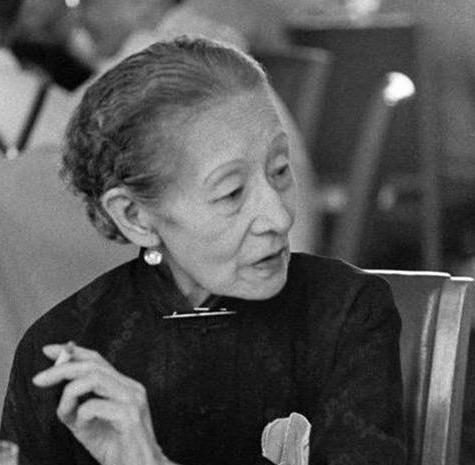 慈禧身边的最美女官,很多人都对她着迷 慈禧身边的最美女官,很多人都对她着迷