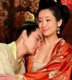 皇宫里的专用奶妈是用来干什么的，竟然只有<a href=https://www.lishiji.cn/lishi/50/ target=_blank class=infotextkey>慈禧</a>跟<a href=https://www.lishiji.cn/lishi/590/ target=_blank class=infotextkey>太监</a>知道