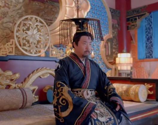 这个窝囊皇帝被太后废掉，从此太后大权独揽