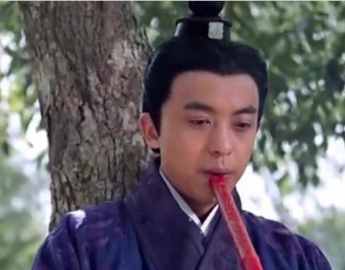 刘秀与将军耍了一手连环离间,一举瓦解敌方阵营 刘秀与将军耍了一手连环离间,一举瓦解敌方阵营