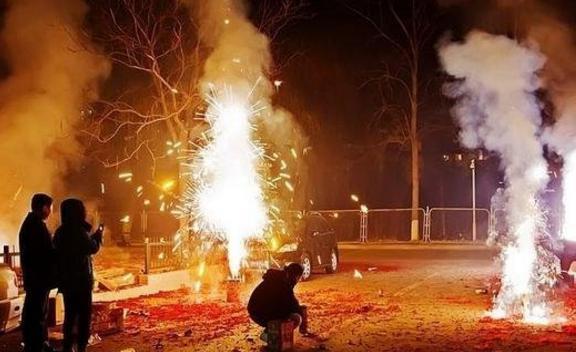 唐朝古墓发现80年代的英语磁带，考古队竟然不识货