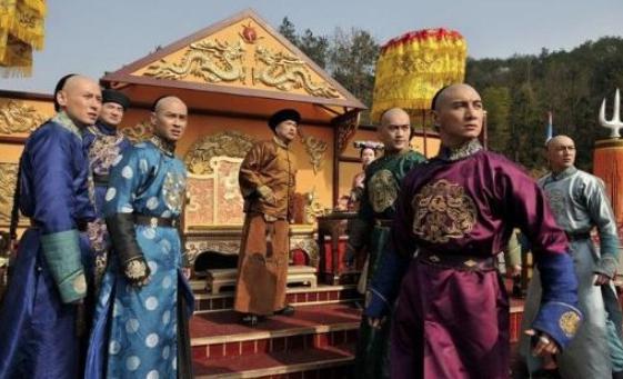 她是清朝刁蛮公主,是皇上的亲生女儿却备受宠爱 她是清朝刁蛮公主,是皇上的亲生女儿却备受宠爱