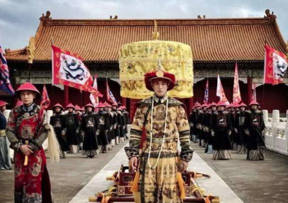 康熙放弃文武双全的胤祀，为何选择平凡的雍正？