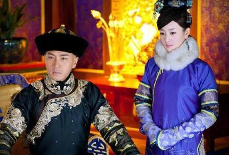 历史上的小玉儿，嫁给多尔衮后被封为<a href=https://www.lishiji.cn/lishi/13/ target=_blank class=infotextkey>皇后</a>，多尔衮死后被剥夺<a href=https://www.lishiji.cn/lishi/12006/ target=_blank class=infotextkey>封号</a>!