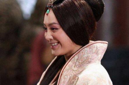 芈八子出身楚国,为什么要帮秦国攻打自己的娘家? 芈八子出身楚国,为什么要帮秦国攻打自己的娘家?