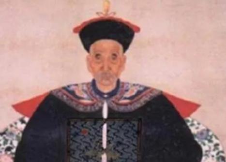 鄂尔泰：深受雍正信任，年羹尧也对其拉拢